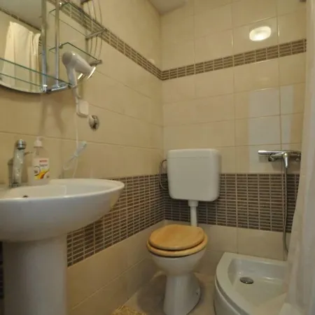 Apartment In Vrbnik/insel Krk 36796